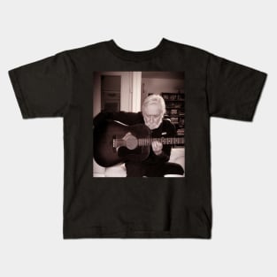 The old guitar player Kids T-Shirt